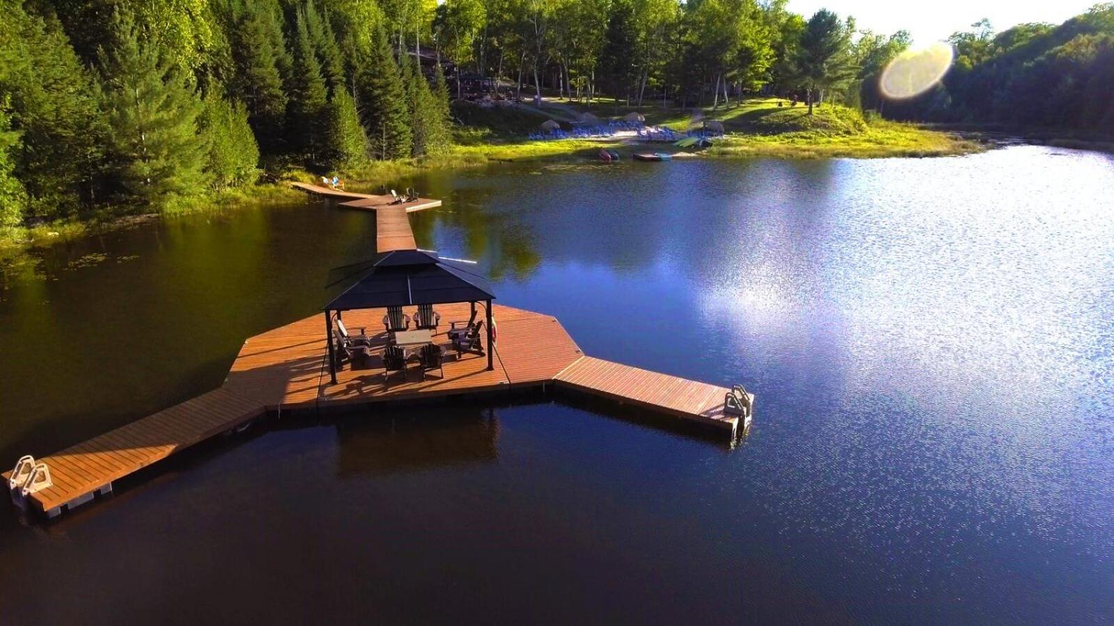 Footprints Resort Bancroft Esterno foto